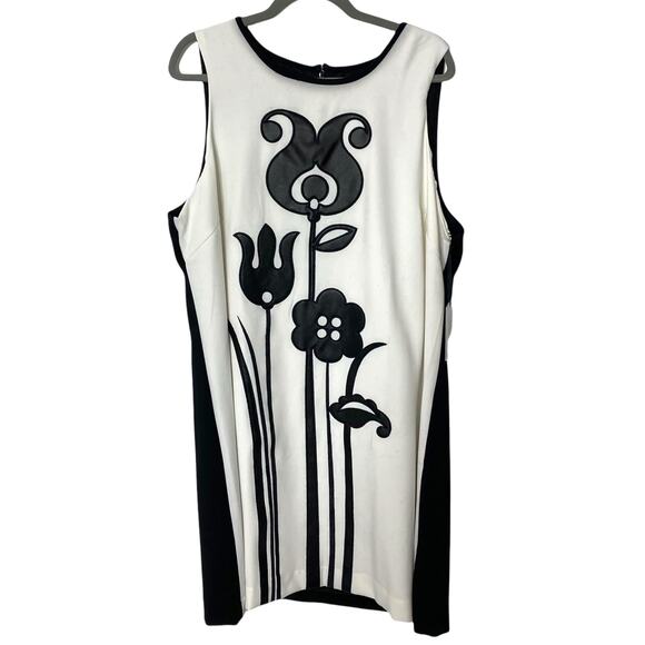 Victoria Beckham x Target Floral Black and White Mod Shift Dress - Picture 2 of 6